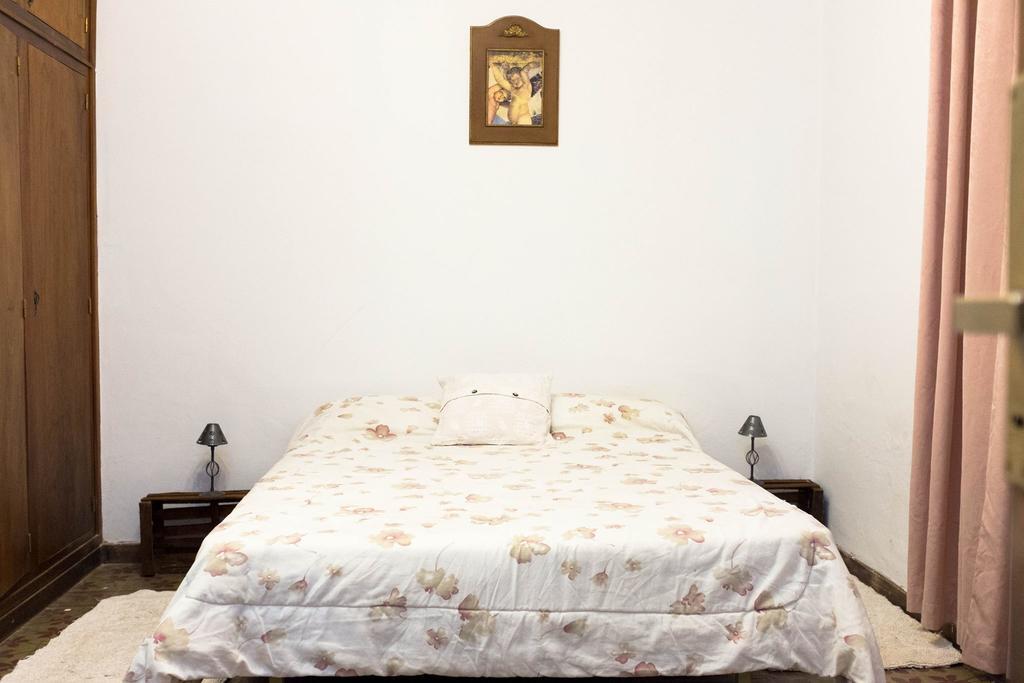 Gute Nacht Hostelラ・リオハ エクステリア 写真