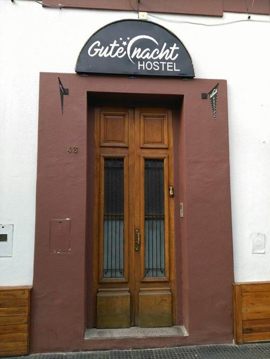 Gute Nacht Hostelラ・リオハ エクステリア 写真
