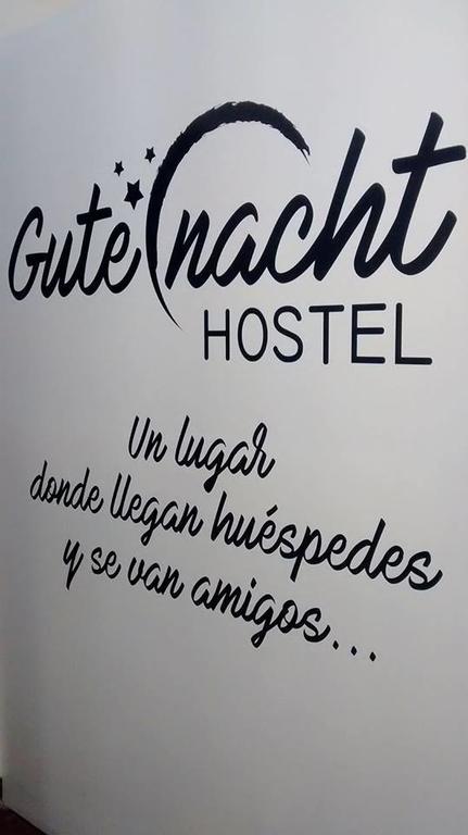 Gute Nacht Hostelラ・リオハ エクステリア 写真